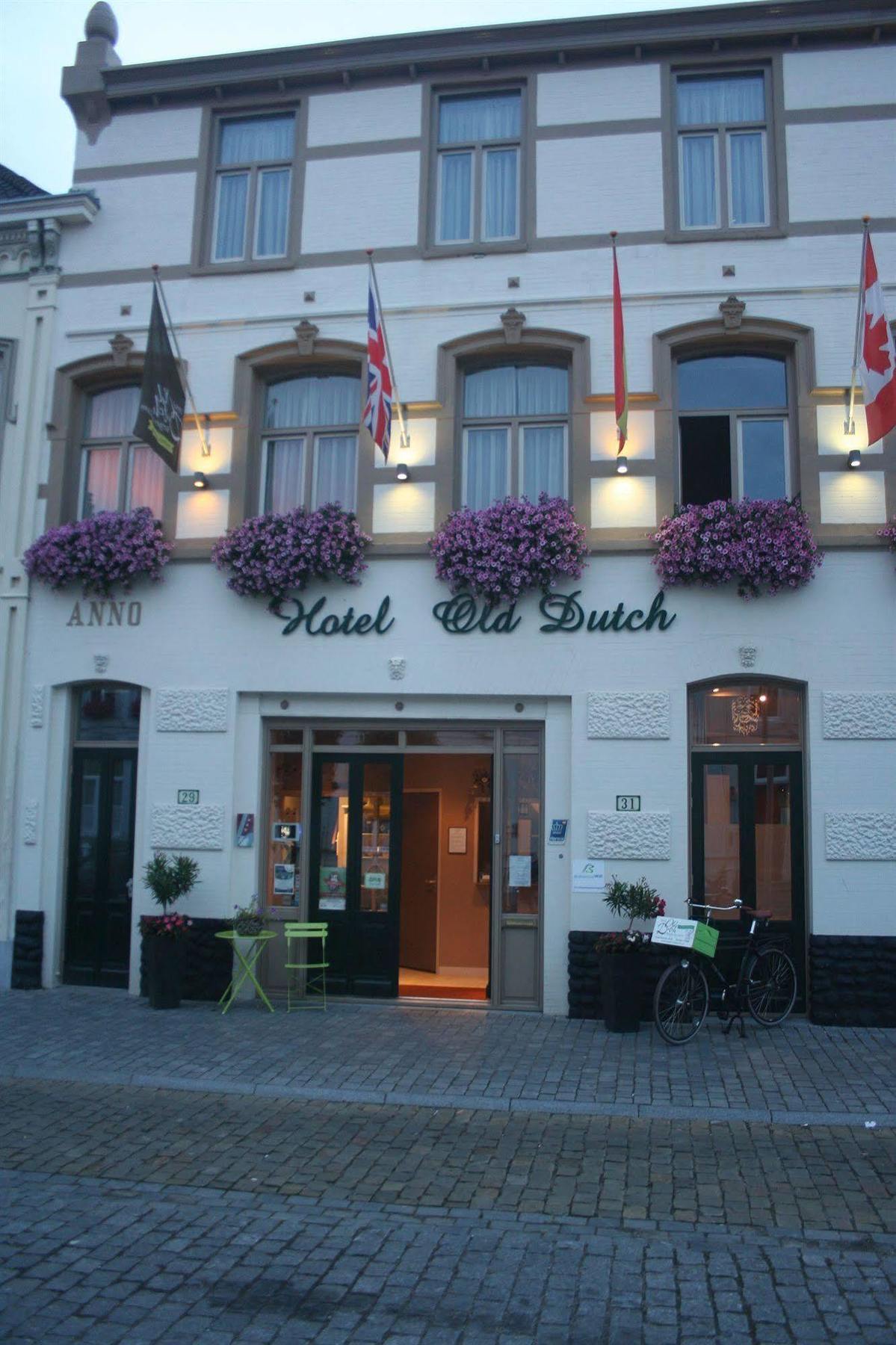 Hotel Old Dutch Bergen Op Zoom Exterior photo